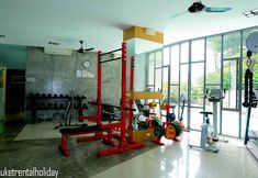 피트니스 센터 5 Icon Park Condominium Kamala