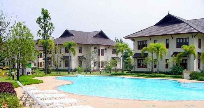 Swimming Pool Teak Garden Resort