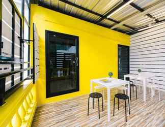 Sảnh chờ 2 Matchbox Bangkok Hostel