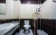 Toilet Kamar 5 Mana Hotel