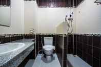 Toilet Kamar Mana Hotel