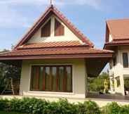 Bangunan 3 Tharnrarin Villa 