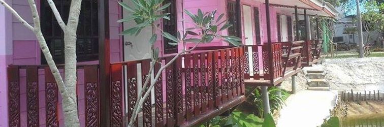 ล็อบบี้ Ploencheewa Resort