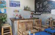Quầy bar, cafe và phòng lounge 5 Pondokhadihomestay