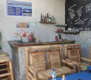 Bar, Cafe and Lounge 5 Pondokhadihomestay