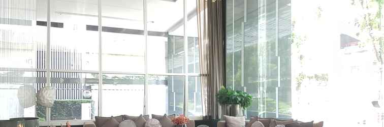 Lobby Pyne Luxury Suites