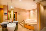 In-room Bathroom Urbana Sathorn