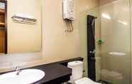 In-room Bathroom 5 Amoris Hotel
