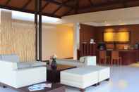 Lobi Islanda Resort Hotel