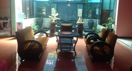 Lobby 2 Ermahadi Homestay Syariah