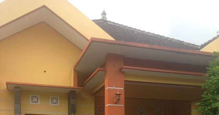 Exterior Ermahadi Homestay Syariah