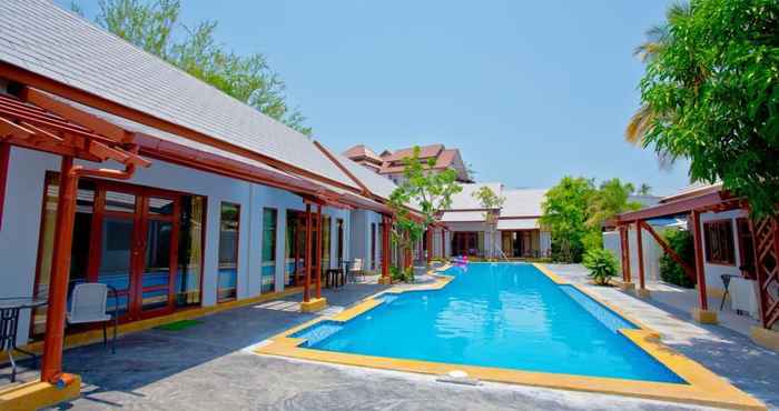 Hồ bơi Ardea Resort Pool Villa