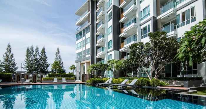 Swimming Pool Baan View Viman Hua Hin (by Montri C.)