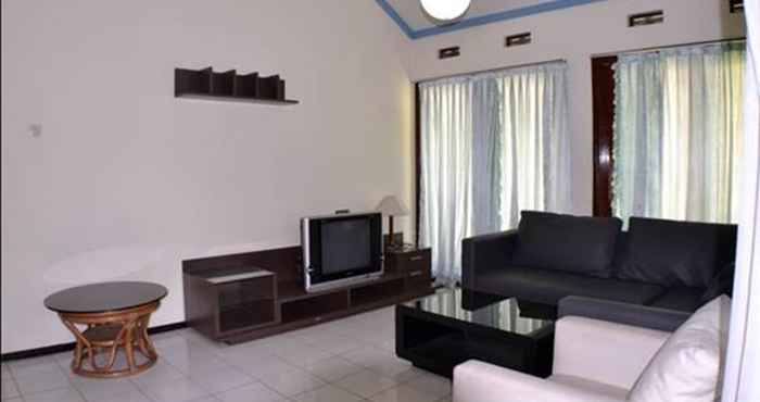 Lobi Full House 3 Bedroom at Dharma Raya Trawas Vila