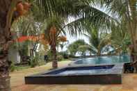 Kolam Renang Mangga Villa Beach