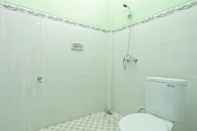 Toilet Kamar Puri Anyar Guest House