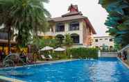 Swimming Pool 4 Phoomthai Garden Hotel