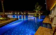 Kolam Renang 4 Aqua Resort Phuket (SHA Plus+)