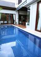 SWIMMING_POOL Villa Habibi