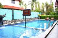 Swimming Pool Villa Pelangi 2