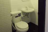 Toilet Kamar B and B House