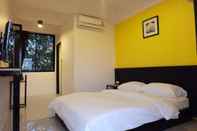 Kamar Tidur B and B House