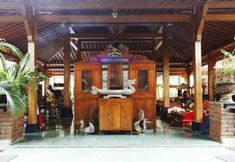 Lobby 3 Joglo Mandapa Boutique Hotel & Resto