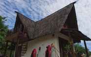 Bangunan 2 Eunike Surf Cottage