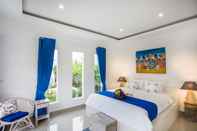 Kamar Tidur Holyfat Villa