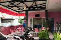 Bangunan PINK HOUSE Probolinggo