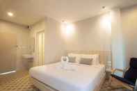 Kamar Tidur Nature Pine Residence