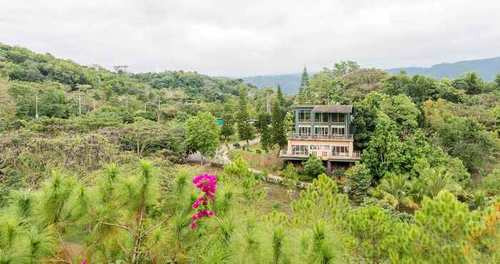 วิวและสถานที่ท่องเที่ยวใกล้เคียง Green Field Cottage by Favstay