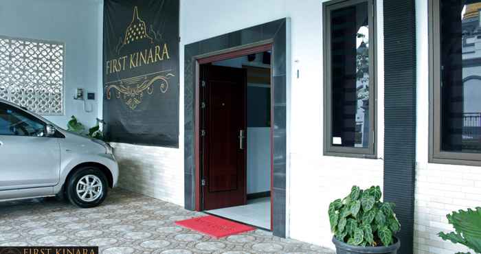 Bangunan First Kinara Hotel