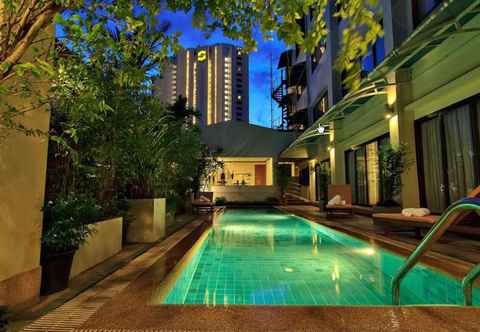 Swimming Pool Bossotel Bangkok