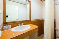 Toilet Kamar Wall Street Inn