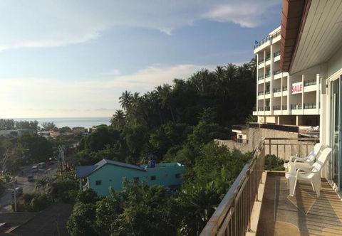 ロビー Mata Phuket Apartment