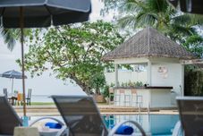 バー、カフェ、およびラウンジ Hive Khaolak Beach Resort