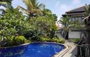 Kolam Renang 4 Jos & Hanny Villa