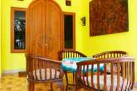 Sảnh chờ Family 2 Bedroom at Omah Kuning Homestay