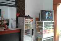 Bar, Kafe, dan Lounge Homestay Jessie Palu