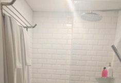 In-room Bathroom 3 White Tree Residence