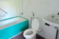 Toilet Kamar Ki Agung Prestise Hotel