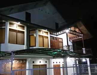 Exterior 2 Bukit Mas Guesthouse