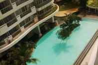 Swimming Pool Apartment Spring Hill Tower Oakwood