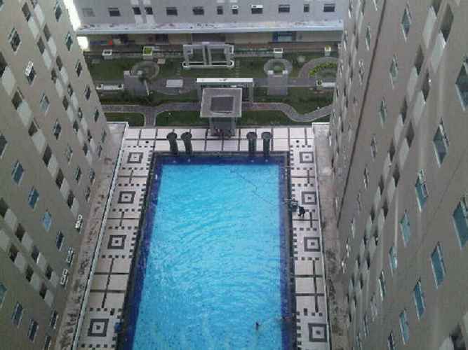 SWIMMING_POOL Apartment Gading Nias Residence by Happy Property