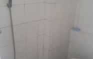 In-room Bathroom 7 Apartment Gading Nias Residence by Happy Property