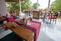 Bar, Cafe and Lounge Bajo Komodo Eco Lodge