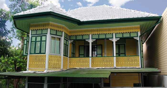 ภายนอกอาคาร Laksameenarai Guesthouse