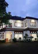 EXTERIOR_BUILDING Hotel Ponty Bandung