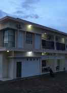 EXTERIOR_BUILDING Penginapan Fina